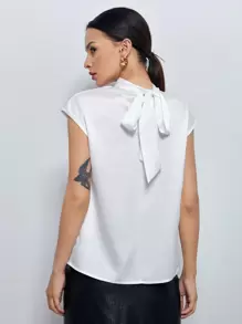 BizChic 後綁帶罩袖緞面上衣工作服 - 白色 - 查看 2