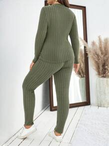 SHEIN Frenchy 大尺碼 Cross Wrap 長袖 T 恤和緊身褲套裝 - 綠色 - 查看 2