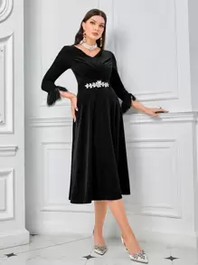 Modelyn Của phụ nữ Nhung Vá lại Đầm Với Lông - màu đen - Xem 5