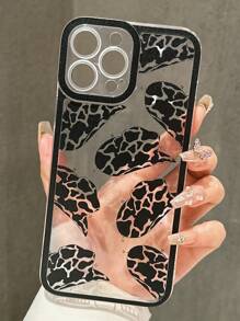 Ciara Makes Things 牛印花帽子和透明手機殼 - 彩色 - 查看 4