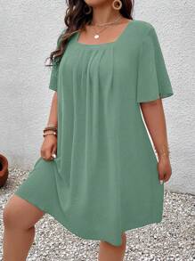 EMERY ROSE Plus Size Square Neck Short Sleeve Ruffled Bust Pleated Loose Straight Hem Elegant Casual Knee Length Dress