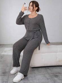 SHEIN Essnce Plus Size Monochromatic Round Neck Long Sleeve Jumpsuit