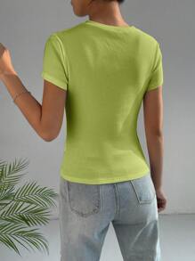 SHEIN Essnce 不對稱襯衫 T 恤,短袖 - 綠色 - 查看 2