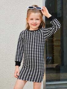 女童運動風針織圓領a字裙,獵鷹牙格紋紋路,適合街頭風格 - 黑色 - 查看 5