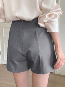 DAZY 高腰斜袋短褲 - 深灰色 - 查看 2