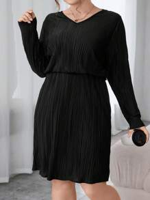 SHEIN Essnce 大碼女裝百褶裙裝