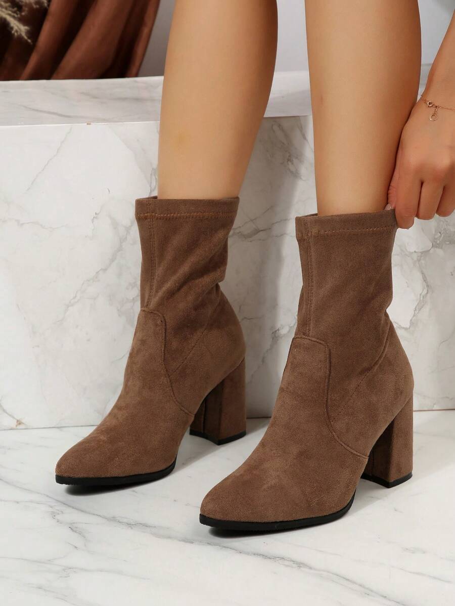New Winter High Heel Lady'S Fashionable Mid-Cylinder Scrub Boots With Pointed Toe, Thick Heel, Comfortable And Concise Style - Brown - View 1