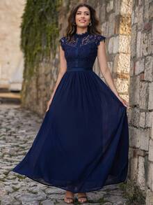 MIUSOL Robe de soirée en mousseline de soie avec corsage en dentelle contrastée et détail ruban - Bleu marine - Voir 7