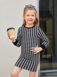 女童運動風針織圓領a字裙,獵鷹牙格紋紋路,適合街頭風格 - 黑色 - 查看 1