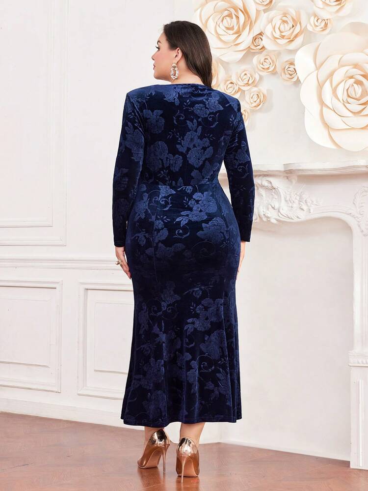 Plus Size Jacquard Mermaid Hem Cutout Long Sleeve Dress No Belt