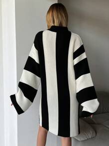 EURMUSE Two Tone Mock Neck Trumpet Sleeve Sweater Dress Without Belt - 黑與白 - 查看 2