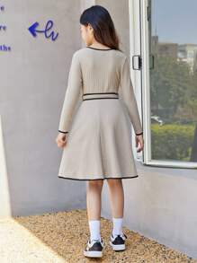 SHEIN Trang phục thường ngày cổ tròn dệt kim màu trơn cho cô gái Tween - Màu be - Xem 2