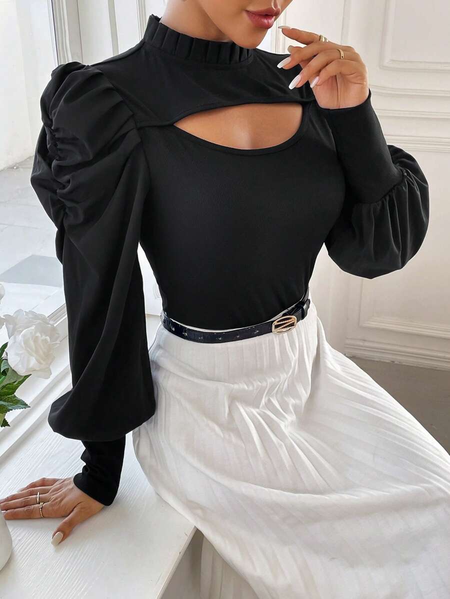 SHEIN Privé Women'S Hollow Out Front Puff Sleeve Exaggerated Sleeve Long Sleeve Bodysuit - Black - View 1