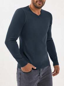 RueChic Men Solid V Neck Jumper - Navy Blue - View 5