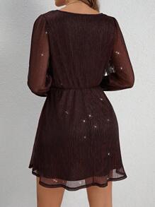 SHEIN Frenchy 女款 V 領帶連身裙 - 紅色 - 查看 2