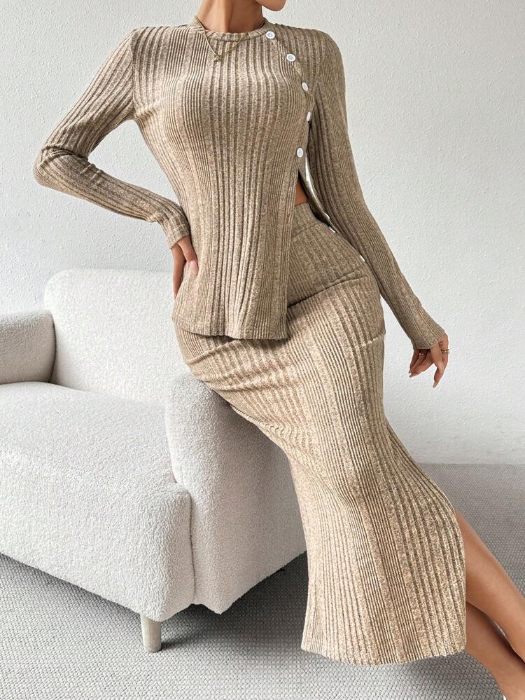 Ribbed Knit Buttoned Side Split T-Shirt And Skirt Set