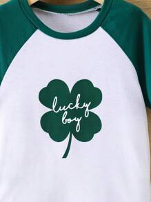 SHEIN Boys' Clover Print Raglan Sleeves Tee
