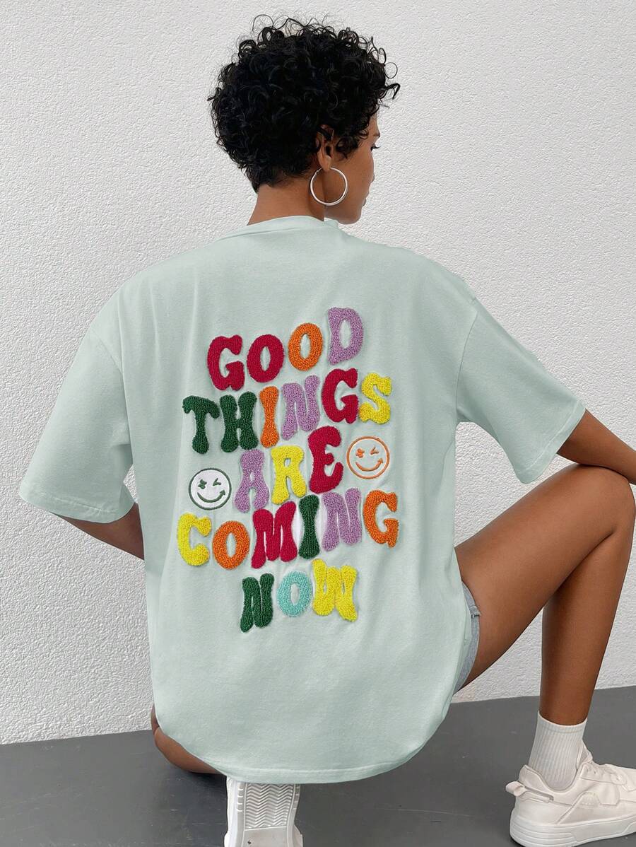 SHEIN Cottnline تي شيرت كاجوال بأكمام قصيرة وتصميم طباعة نصية - أخضر - مشاهدة 1