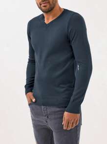 RueChic Men Solid V Neck Jumper - Navy Blue - View 1