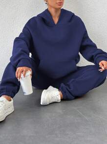 EURMUSE Conjunto de dos piezas con sudadera con capucha y pantalón de chándal de hombros caídos con bolsillo canguro - Azul Marino - Ver 3