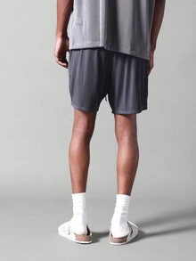 SUMWON 常规版型褶皱短裤 - 深灰色 - 查看 4