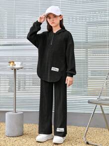 SHEIN Bộ Con gái Đắp vá Chia Lá thư Giải trí - màu đen - Xem 1