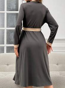 Snug Zone Women's Color-Contrast Belted Sleep Robe With Teddy Bear & English Letter Print, Fall, Winter - Dark Grey - View 2