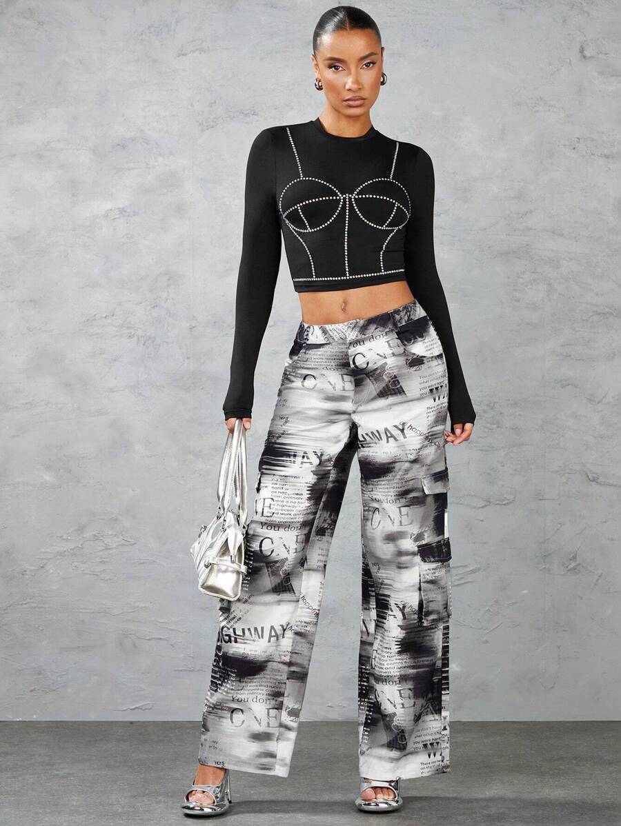 SHEIN BAE Men's Full-Print Newspaper Pattern Low Waist Cargo Pants With 3D Pockets - Black and White - View 1