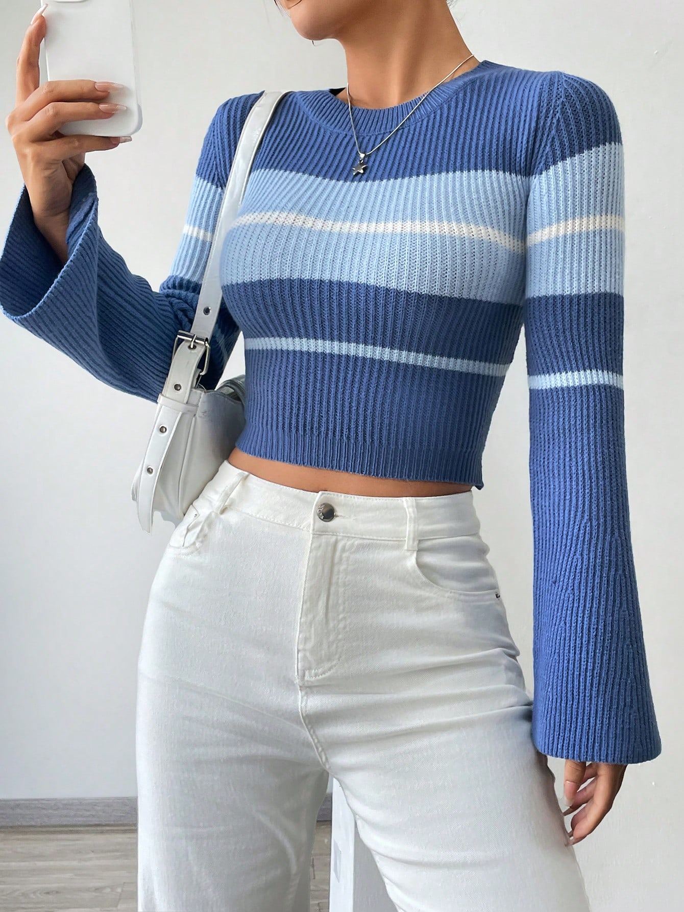 SHEIN MOOSTA Women's Color Block Long Sleeve Cropped Sweater