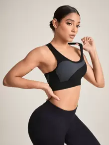 Easithlete Seamless High Elasticity Sports Bra - Black - View 4