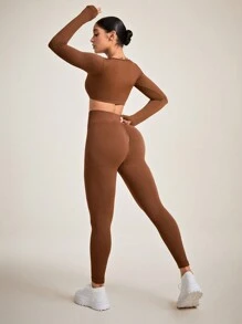 SHEIN Yoga Trendy 純色短款上衣和緊身褲運動套裝,帶有褶皺細節 - 咖啡棕 - 查看 2