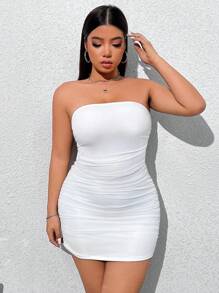 SHEIN CovetEZ Vestido Blanco Para Cita De Tubo Ajustado En Cuerpo Sólido Con Diseño Fruncido De Talla Grande Para San Valentín - Blanco - Ver 3