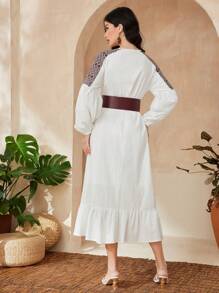 Mulvari Geometric Print Raglan Long Sleeve Dress With Keyhole Neckline