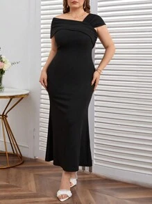 SHEIN Privé Plus Size Women's Asymmetrical Neckline Bodycon Dress With Mermaid Hem, Asymmetrical Shoulder, Romantic And Elegant For Party, Black - Black - View 4
