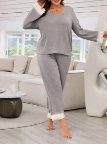 Conjunto De Pijama De Manga Longa Plus Size Com Decote Em V E Detalhes Em Patchwork - Cinza - Visão 4