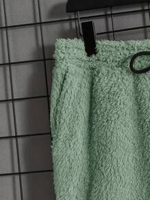 Manfinity RebelGame 男士鳥刺繡連帽加厚運動衫和運動長褲套裝 - 綠色 - 查看 5