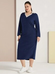 Mulvari Plus Size Contrast Neckline Dress - Navy Blue - View 4
