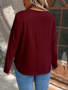SHEIN LUNE Plus Size Solid Color Front Button T-Shirt - Burgundy - View 2