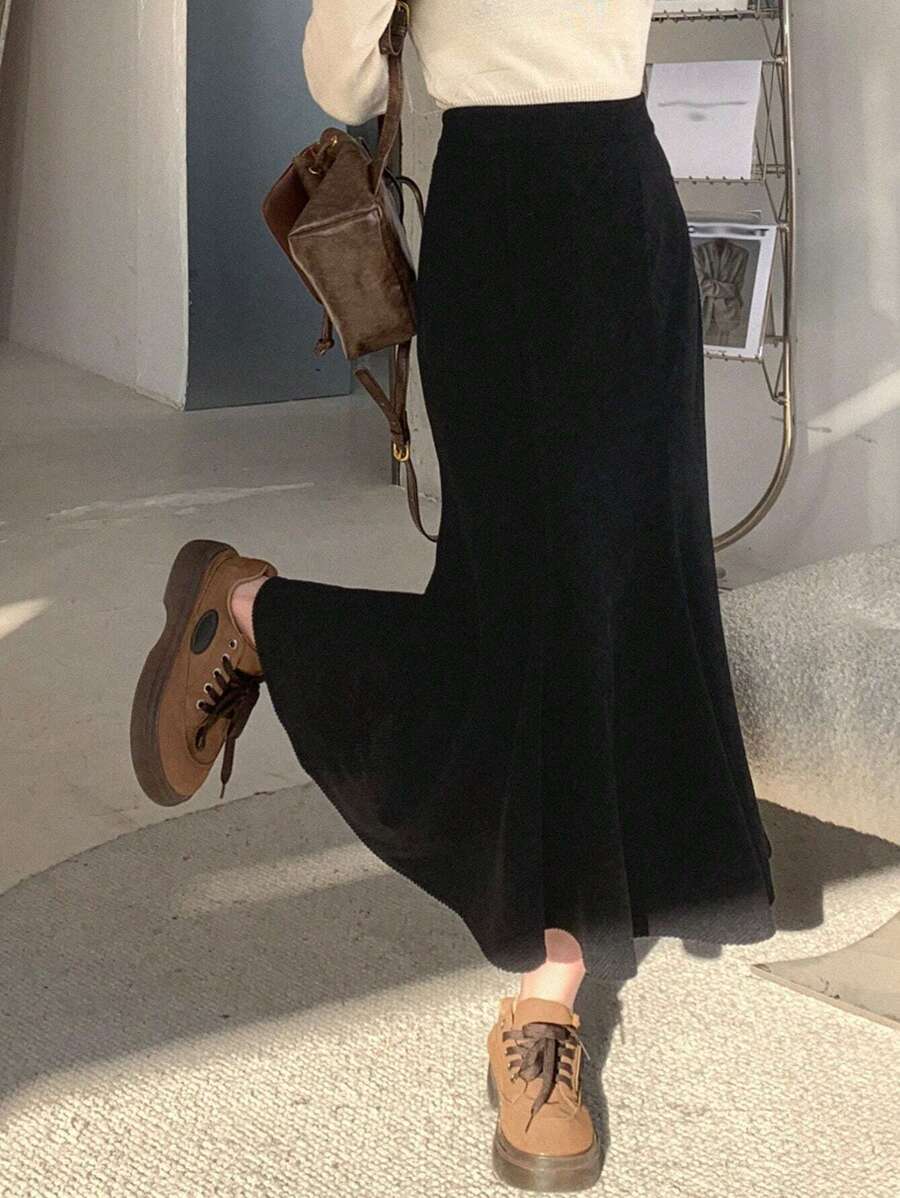 DAZY 女士优雅纯色灯芯绒美人鱼半身裙，秋冬季 - 黑色 - 查看 1
