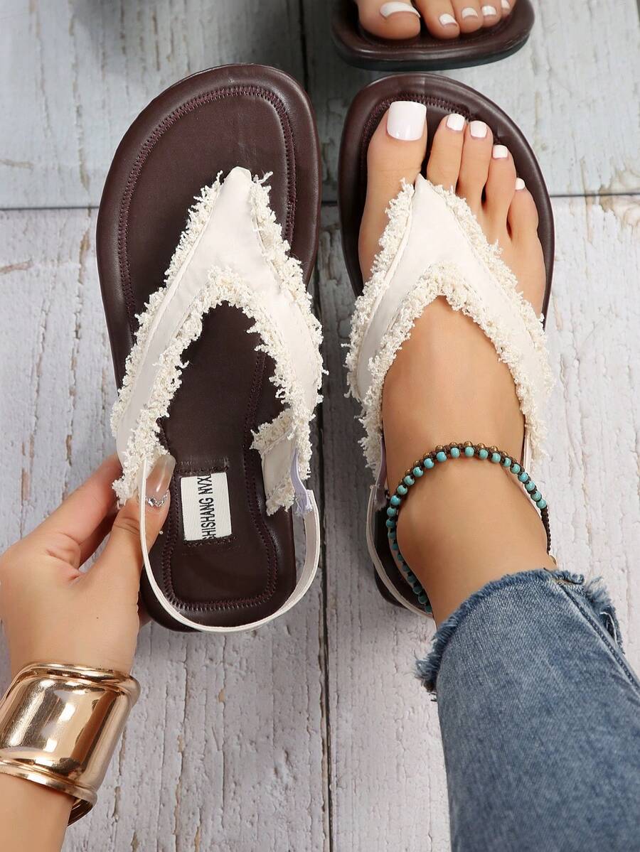 新款女式罗马凉鞋和百搭平底复古人字拖沙滩鞋 2024 年 - 白色 - 查看 1