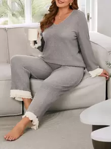Conjunto De Pijama De Manga Longa Plus Size Com Decote Em V E Detalhes Em Patchwork - Cinza - Visão 1