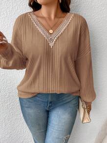 SHEIN Frenchy 大尺碼蕾絲裝飾長袖t恤 - 卡其色 - 查看 3