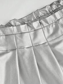 Flirla 大尺碼紙袋腰金屬調短褲 - 銀色 - 查看 4