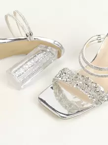 时尚高跟拖鞋，饰有水钻和踝带，银色鞋头和透明方形水晶鞋跟，适合女性情人节、春夏装扮。 - 銀色 - 查看 3