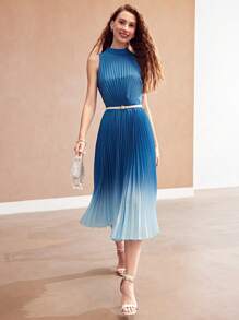 MOTF PREMIUM WOVEN WOMEN'S OMBRE PLEATED DRESS - Multicolor - View 6