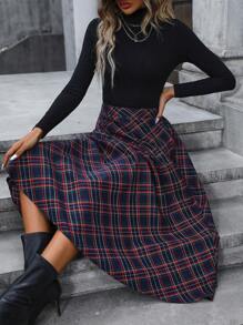 SHEIN Frenchy 格子裙 - 藏蓝色 - 查看 1