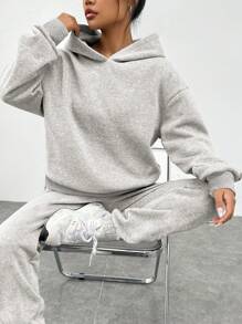 SHEIN EZwear Bộ 2 món áo hoodie xám chui đầu áo nỉ & quần ống rộng cho nữ, đồ mặc nhà thường ngày, thích hợp cho mùa thu đông - Màu Xám nhạt - Xem 4