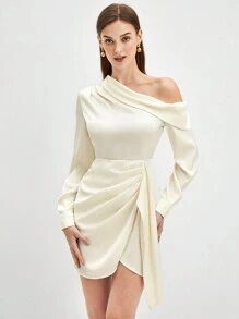 BizChic Một bờ vai Chảy xệ Hem Đầm - Rượu sâm banh - Xem 5