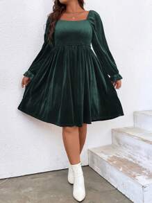 SHEIN Clasi 加大尺碼天鵝絨面板擴管袖洋裝 - 墨綠色 - 查看 4