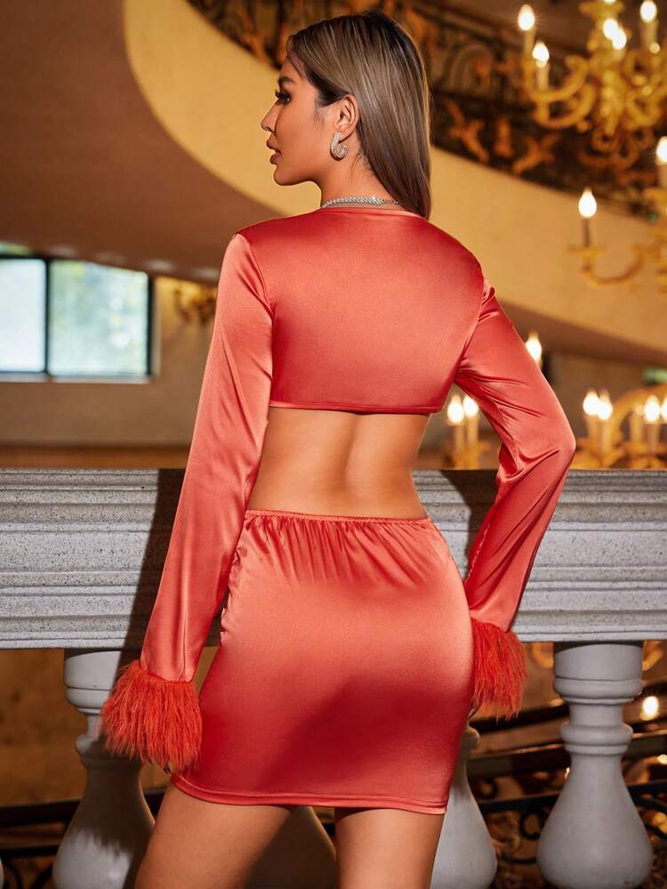 Women'S Sexy Knitted Satin Dress With Cutout Detail At The Waist